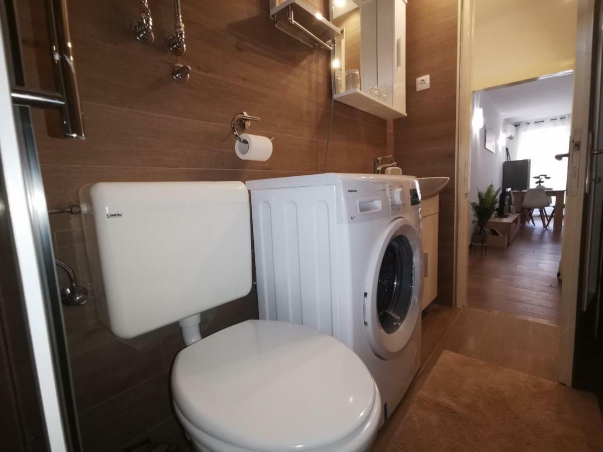 A Charming One-Bedroom Apartment In The Heart Of 'Rovinj' Esterno foto